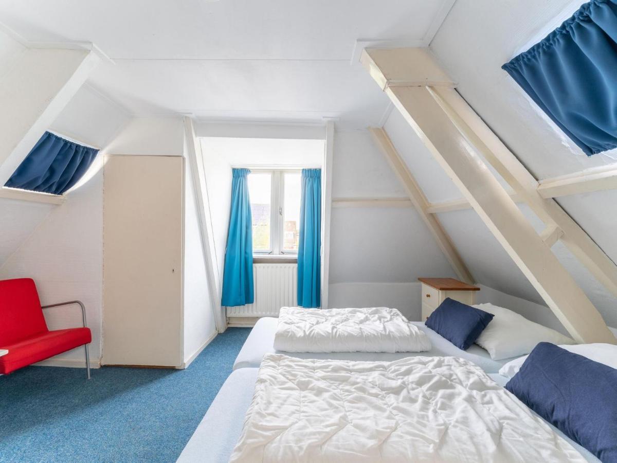 Modern Holiday Home In Heeg With Garden Kültér fotó