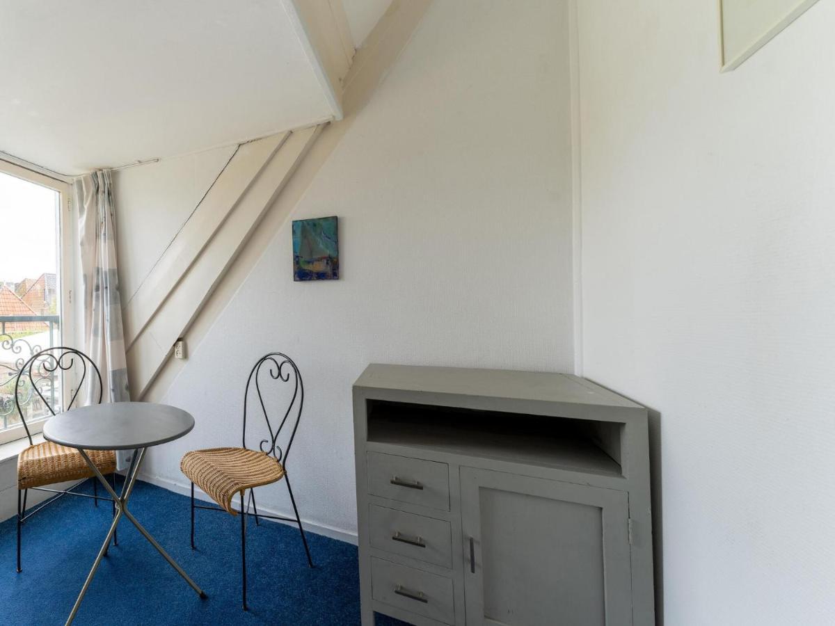 Modern Holiday Home In Heeg With Garden Kültér fotó