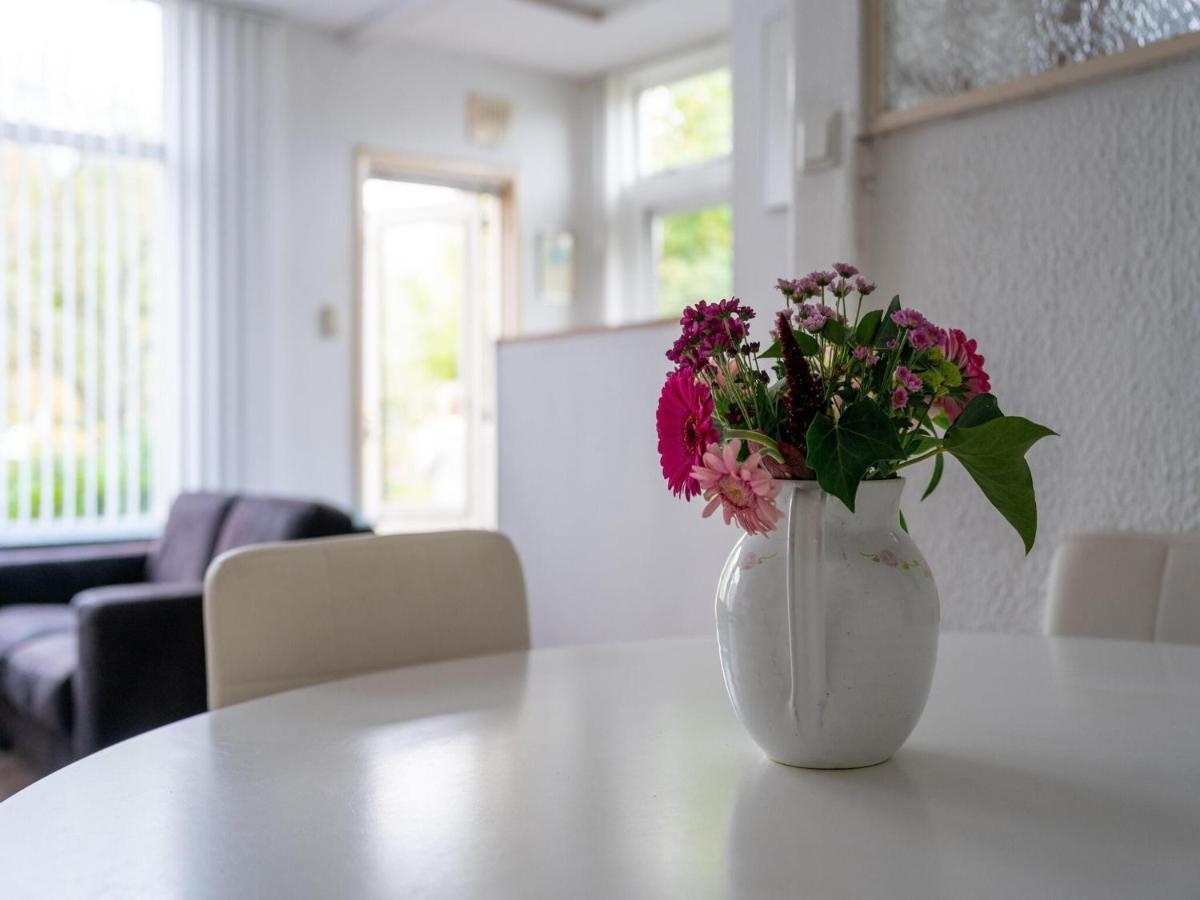 Modern Holiday Home In Heeg With Garden Kültér fotó